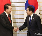 한국, 일본 WTO 제소 철회…화이트리스트 복원도