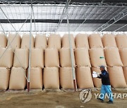 [속보] 양곡법 野 단독으로 국회 통과…尹 거부권 행사 전망