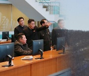 조선신보, 북한 군사정찰위성 띄우기…"침략군대 행동 감시"