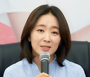 '가정음악' 윤유선 "김미숙 '넘사벽' 방송, 부담되지만 최선다할 것" [엑's 현장]