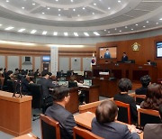 오산시의회 민주당, '본회의 중 퇴장' 이권재 시장 사과 촉구
