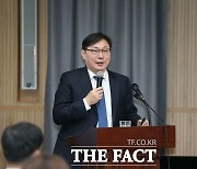 쌍방울 측 "이화영, 허위증언 종용…법정서 쪽지"