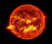 강력한 ‘태양 표면 폭발’…지구 자기장 일부 교란