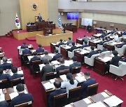 ‘출석정지 30일’… ‘음주추태 도의원’ 지켜낸 충북도의회