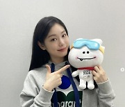 '고우림♥' 김연아, 결혼하고 더 예뻐진 여대생 미모 '후드티 입어도 여신'