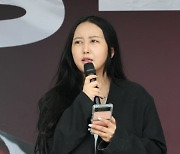 "X새끼 그만 퍼질러 낳아라" 정유라 '충격 악플'에 법적 대응