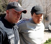 ‘테라 루나’ 권도형, 수갑 차고 법원 출두…구금 최대 30일 연장