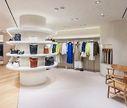 "다시 오프라인" 패션업계, 최대 규모 매장으로 승부수