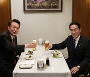'한국 야당 설득'마저 일본 야당에 '외주' 준 기묘한 한국 대통령