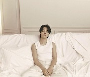 지민, 첫 솔로 앨범으로 BTS 못지않은 세계적 인기 구가