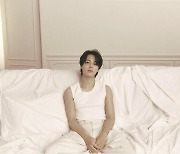 BTS 지민 '페이스' 발매일에 밀리언셀러···한터차트 K팝 '최초'