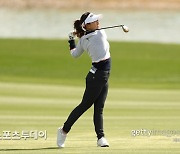 신지은, LPGA 드라이브온 챔피언십 이틀 연속 공동 선두…고진영 7위