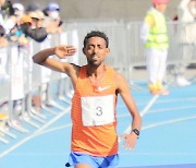 에티오피아 아데인, 인천국제하프마라톤 우승…남자 국내부는 조민혁 1위