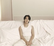 지민 'FACE', 밀리언셀러+日 오리콘 1위+美 스포티파이 2위 '압도적 존재감'