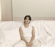 방탄소년단 지민, 日 오리콘 1위·美 스포티파이 2위