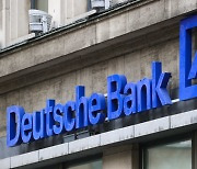 유럽 대형은행들, 3월 20% 이상 주가 폭락…신용위험 우려↑