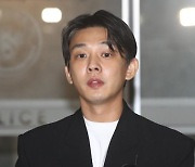 유아인, 마약 투약 혐의에 "일탈 행위… 실망시켜 죄송"