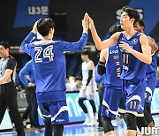 [JB화보] 삼성, 마지막 홈경기에서 한국가스공사에 78-57로 승리