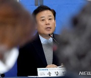 민주 새 최고위원 송갑석 "민심 따라 옳고 그름 말할 것"(종합)
