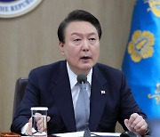 尹대통령 “北 핵개발 추진 상황에 단 1원도 줄 수 없다”