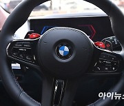 [포토]BMW 뉴 XM 스티어링 휠