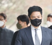 '미공개 정보·횡령' 김용빈 대우조선해양건설 회장 구속
