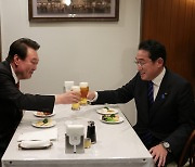 尹대통령 ‘미래’ 가리킨 사이…‘역사 왜곡’ 뒤통수 친 일본