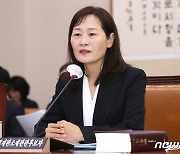 부동산 관련 질의 답변 나선 정정미 후보자