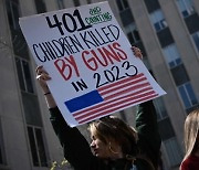 美 총기 난사 사건 80%, '합법적으로 구입한 총기' 사용