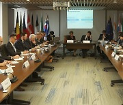 통일부 장관, EU 회원국 대사들과 'UniOn Talks' 진행