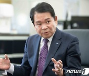 [재산공개] 신경호 강원교육감 3억7173만원…반년 새 재산 절반↓