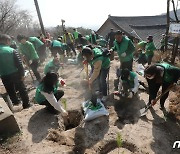 성북구, 식목일 앞두고 4년만의 나무심기 행사