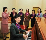 “北 구금시설서 남성 교도관이 여성 수감자 알몸 검사”[북한인권보고서]