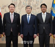 ‘대통령실 연쇄문책 생존자’ 김태효에 쏠리는 시선