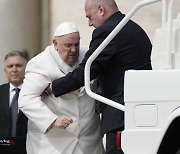 프란치스코 교황, 호흡기 질환 입원
