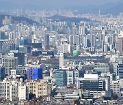 “서울 집값 왜 자꾸 오르지”…국평마저 ‘신고가’ 턱밑 상승 [부동산360]