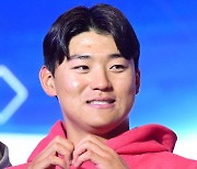 김도영, '2023 시즌 준비하며 팬들에게 하트 선물' [사진]