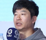 [포토S] 출사표 발히는 김종국 감독