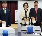 울산교육감 천창수·김주홍 후보 사전투표 첫날 투표 완료