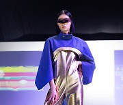 [bnt포토] 모델 안규연 '복고풍 라인-사이버틱 재질의 나이스한 콜라보'(피에르가르뎅 패션쇼)