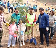 경남농협, ‘6만 1000그루 나무심기 캠페인’ 전개