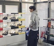 "신발도 작품처럼 감상"…LG 스타일러 슈케이스·슈케어 출시