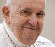 교황, 기관지염 호전돼 4월 1일 퇴원…일요일 미사 집전(종합)