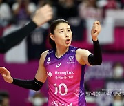 '배구여제 김연경 18점' 흥국생명 챔프 2차전 승리, 통합우승까지 1승 남았다.