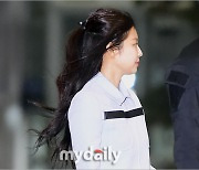 [MD포토] 블랙핑크 제니 '머리카락 많이 길렀죠'