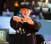 [LCK] T1 제우스 "톱 클래스 팀원들 덕에 연속 결승 진출 가능했다"