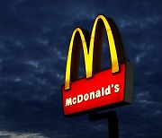 "맥도날드도 금주부터 정리 해고"…월스트리트저널 보도