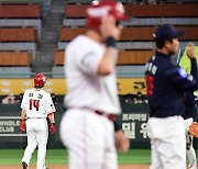 [포토] 최정 '렉스의 호수비에 날아간 홈런'