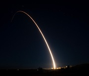 U.S. announces ICBM test launch in third week of April