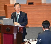 “국민이 돌덩이? 내 말 곡해하지 말라” 돌부처 韓총리 버럭한 野질의